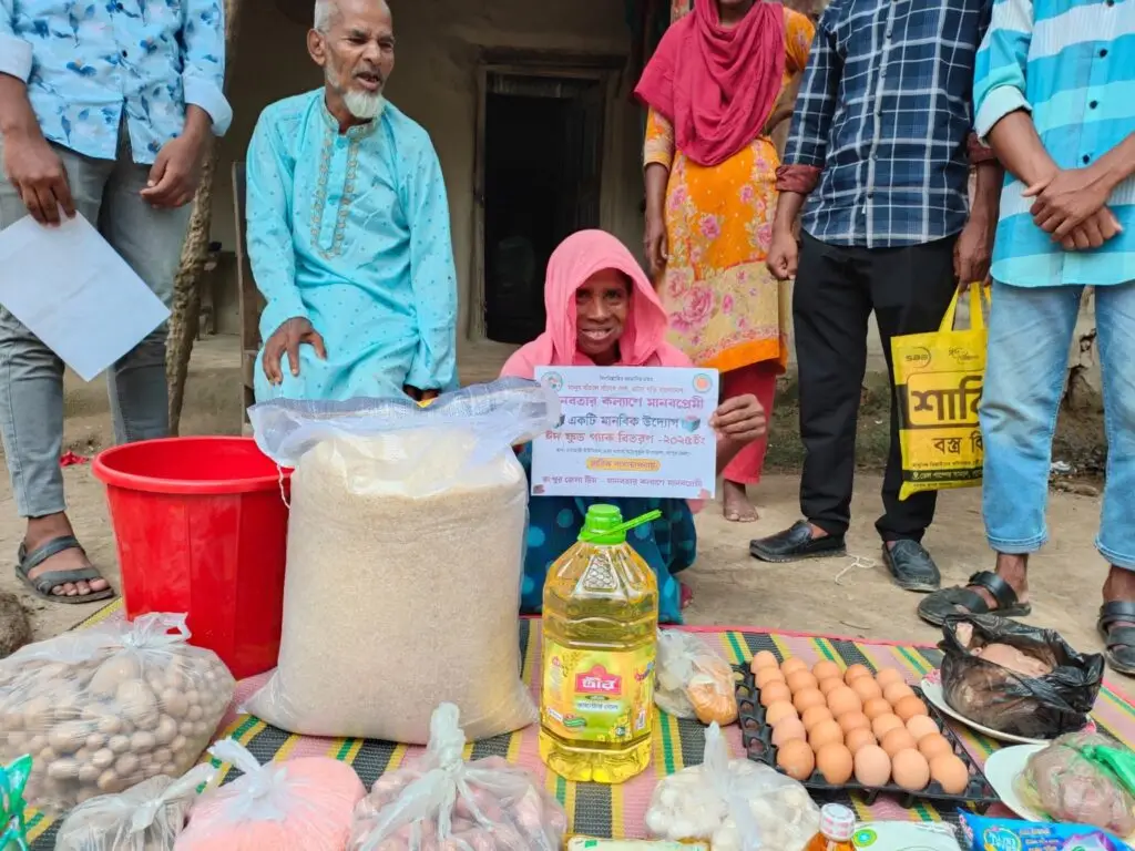 Food distribution program by Manobotar Kollane Manobpremi organization